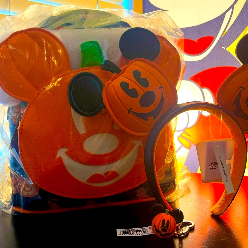 Loungefly Disney Pumpkin Mickey-O-Lantern Mini Backpack, Ears AND keychain set